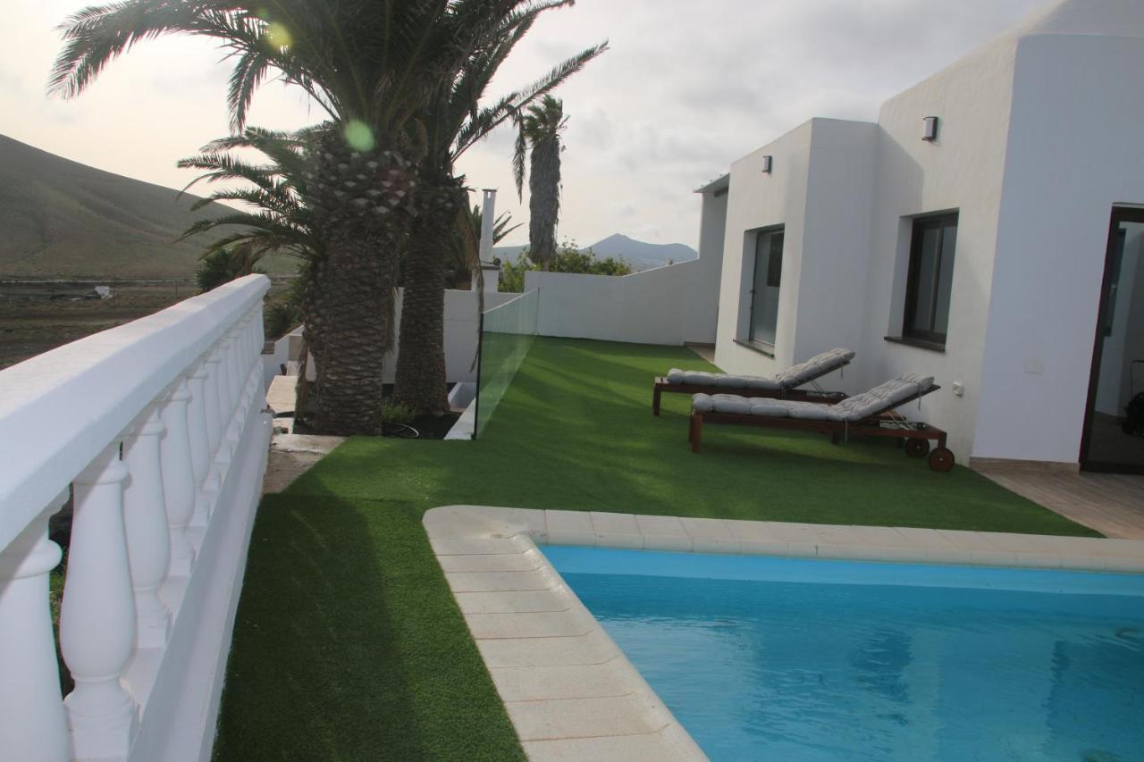 Villa Dario En Насарет Экстерьер фото